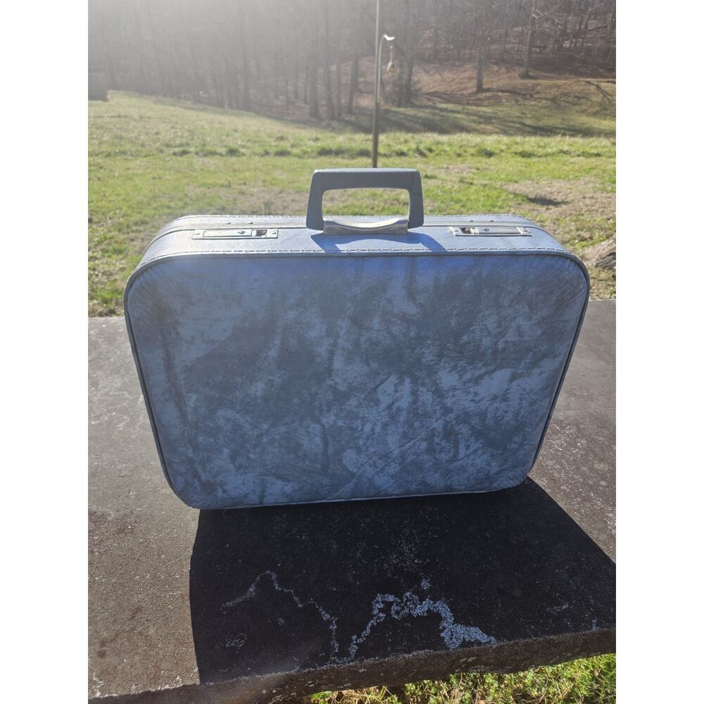 Vintage Blue Hard Case Carry On Travel Luggage Suitcase MCM Clean W Latches - Picture 7 of 8